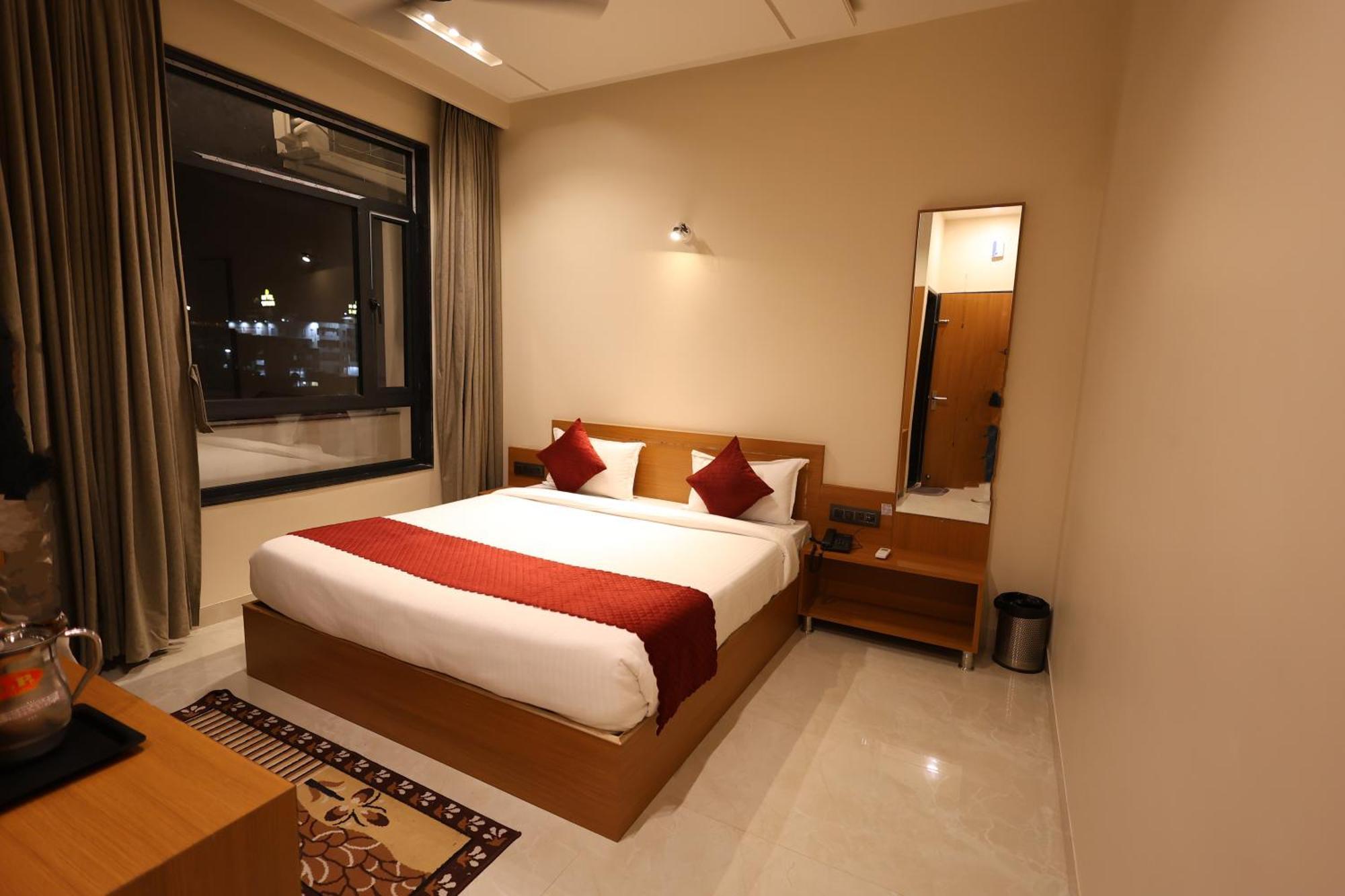 The Tri Arrow Hotel Khātu Exterior foto